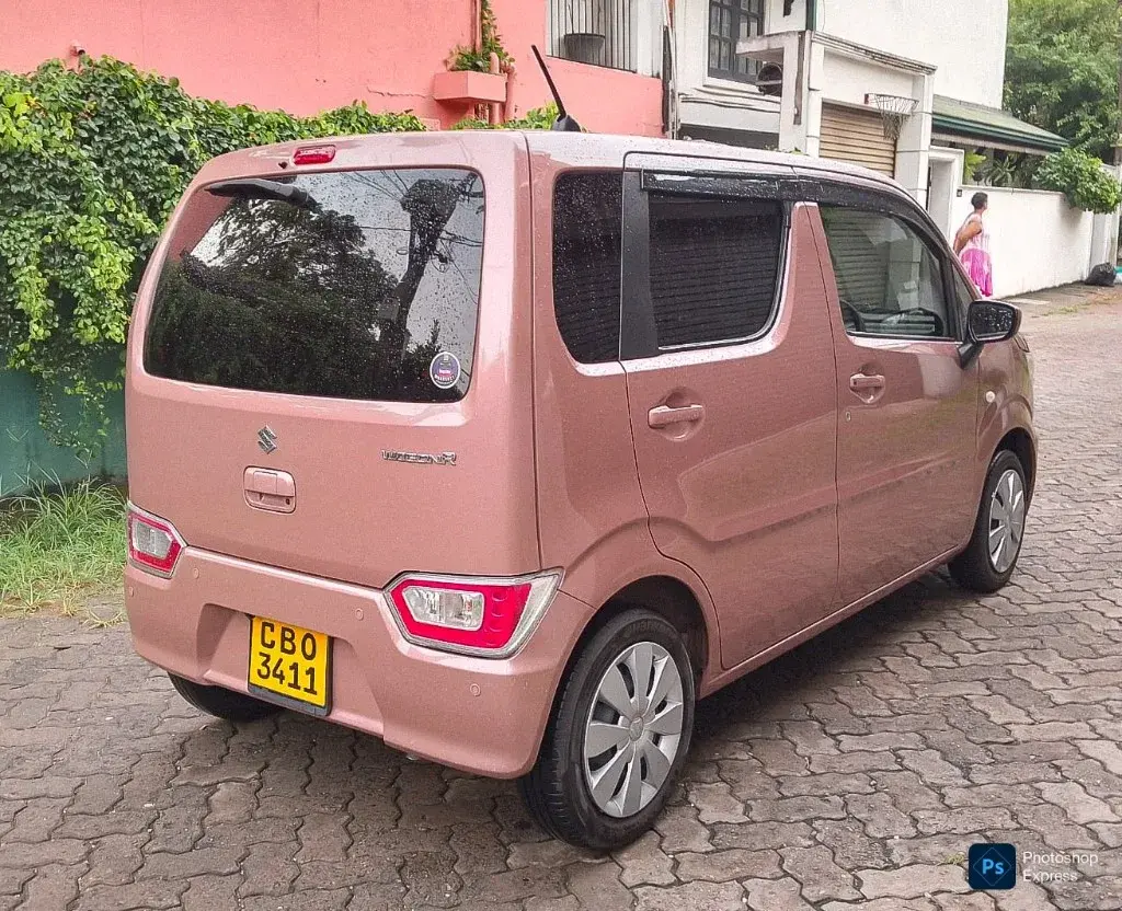 2023 Suzuki Wagon R FX — image 4