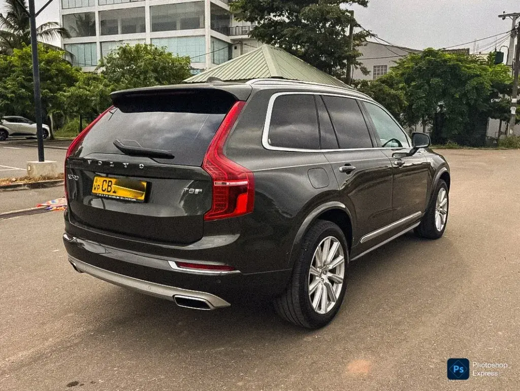 Volvo XC90 T8 Inscription — image 11