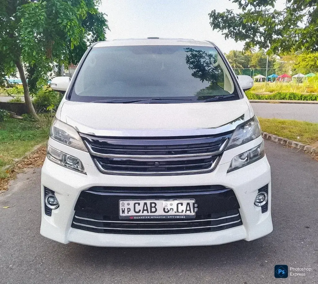 2012 Toyota Vellfire Executive Lounge — image 2