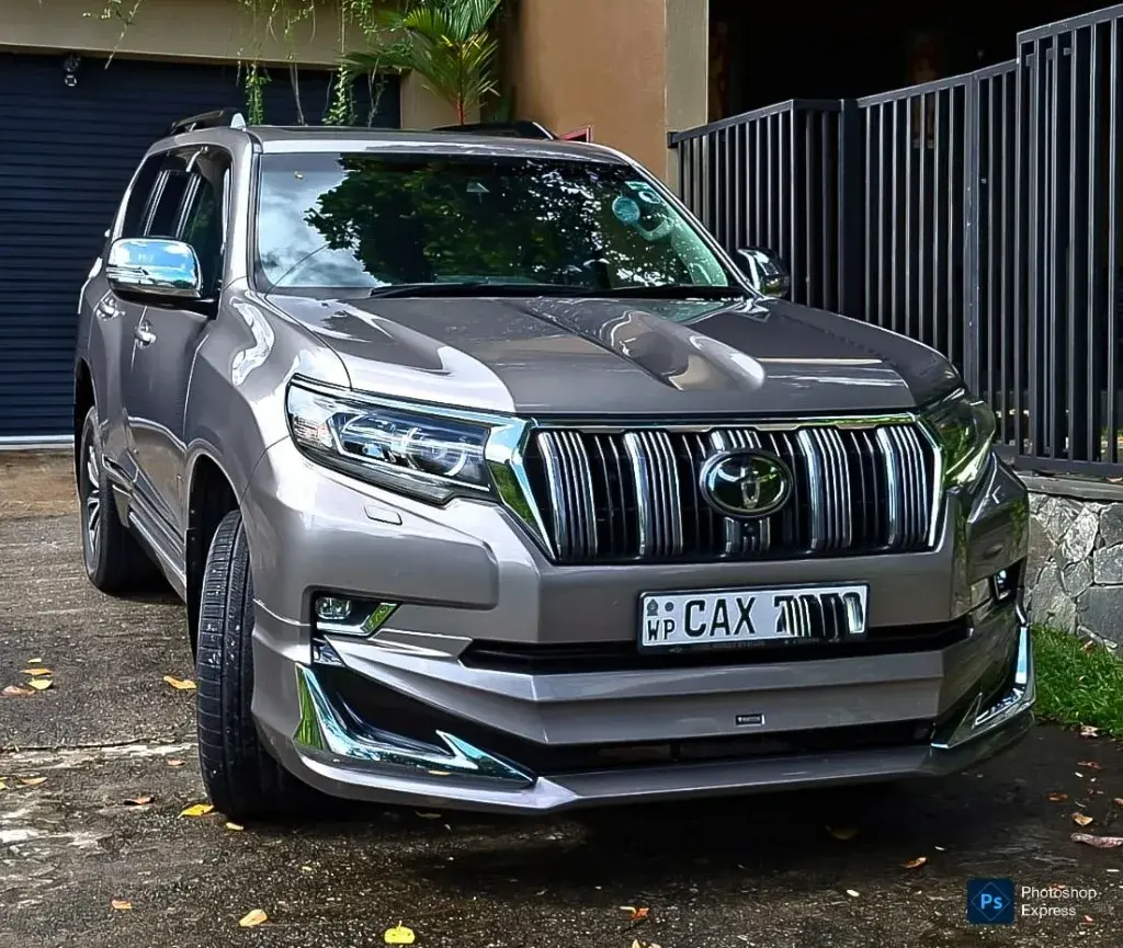 2017 Toyota Land Cruiser Prado TX — image 1